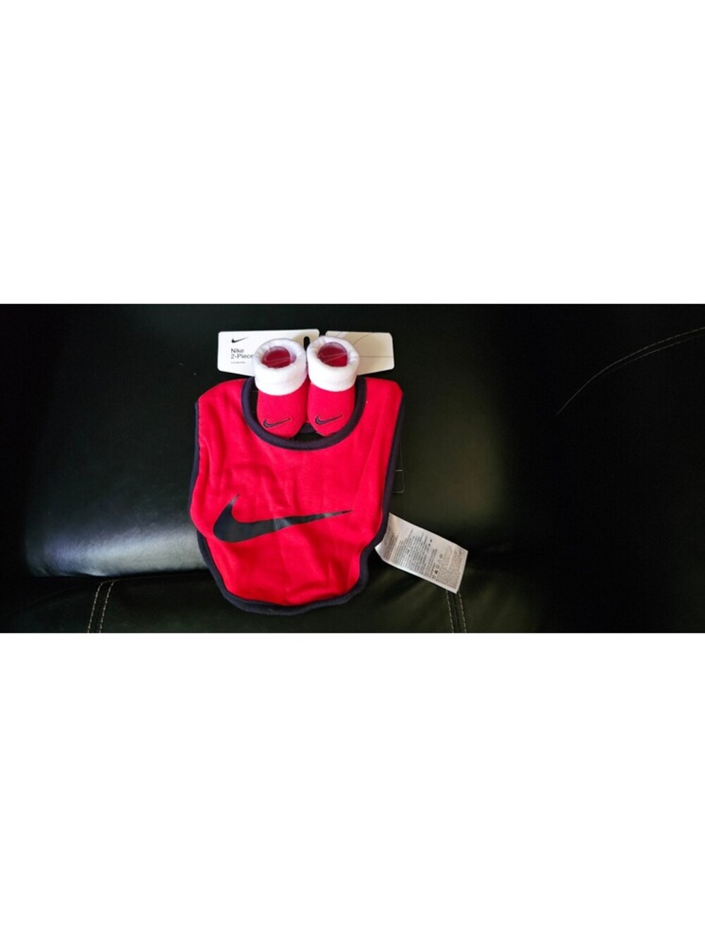 Baby nike bib and socks set new